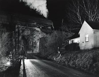 O. WINSTON LINK (1914-2001) A group of 5 photographs depicting scenes with Locomotives 104 and 563.